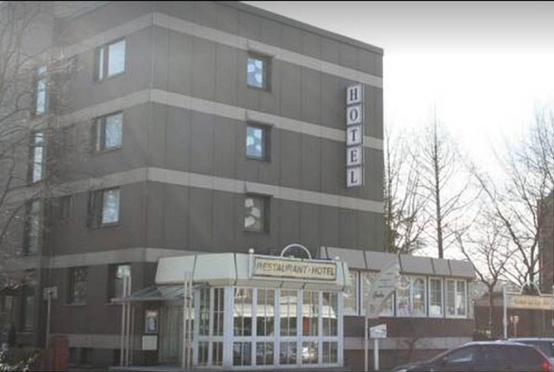 普瑞米尔瑞卡拉斯汉诺威机场酒店 朗根哈根 外观 照片